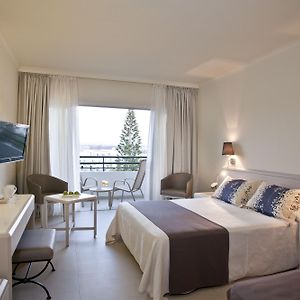 Zimmer mit zwei Einzelbetten